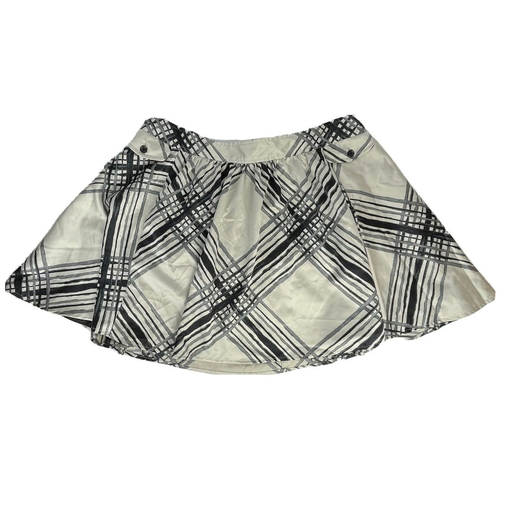 Mini Skirt Skater GO International Size 11 Lined Geometric Pattern White Black